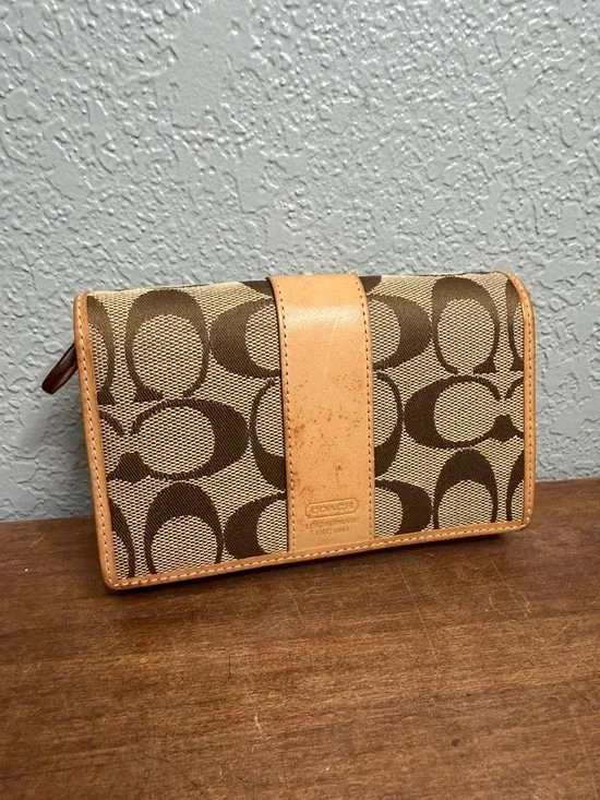 Y2K Coach Brown and Tan Signature Canvas Shoulder Bag with Wallet - Picture 12 of 17